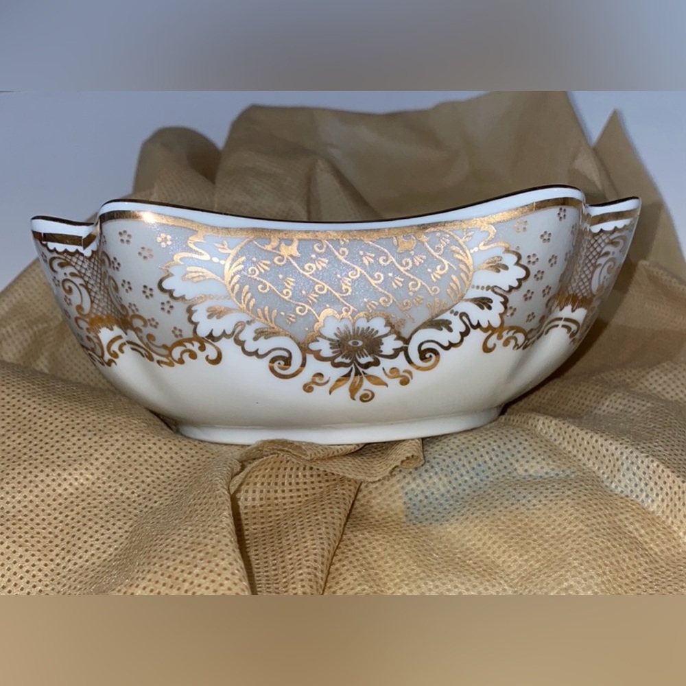 Vintage VERSAILLES D'OR Gold Scroll Square Porcelain Bowl Georges Briard